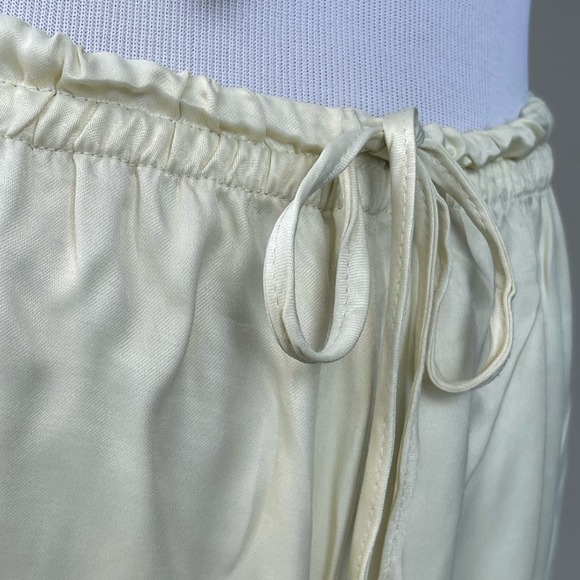 Zara Flared Silky Pants in Ivory/ Off- white/ Cream Color, M - Picture 4 of 12